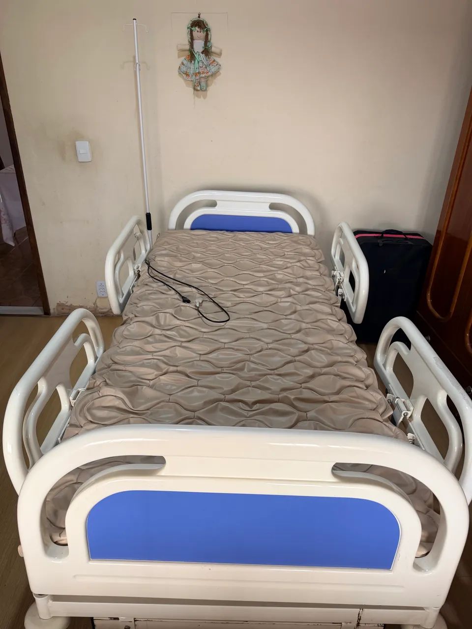 Cama hospitalar motorizada  - Foto 2