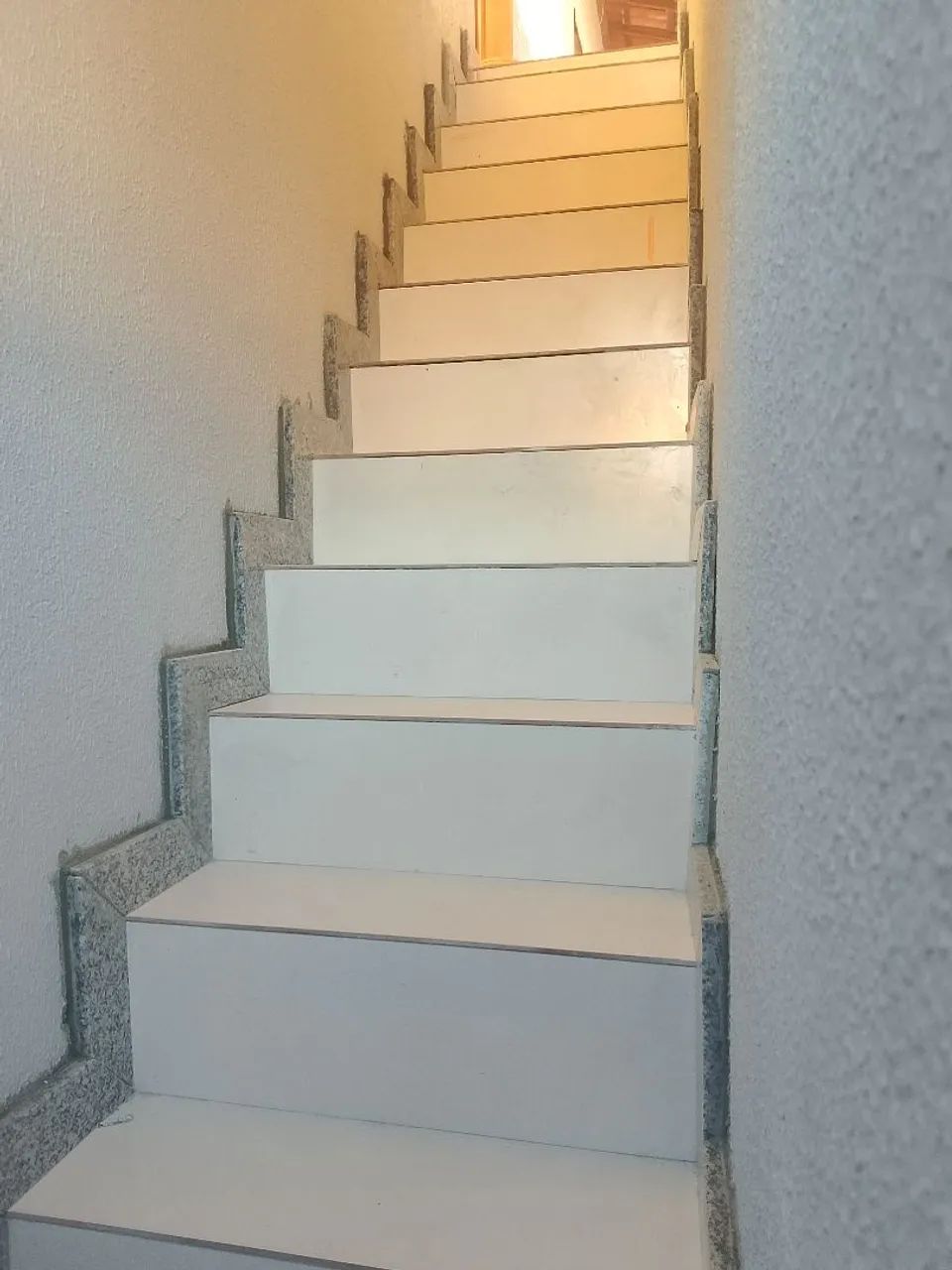 Pedreiro disponível 