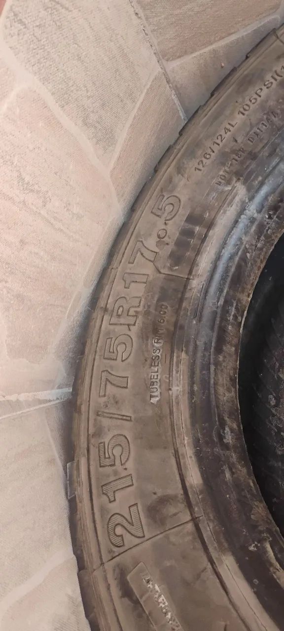 Pneu 215 75 r17.5 - Foto 4