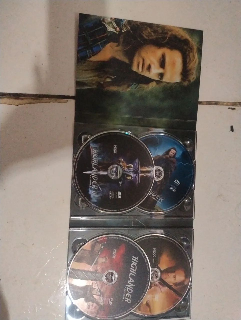 Vendo os 4 filmes  de Highlander 