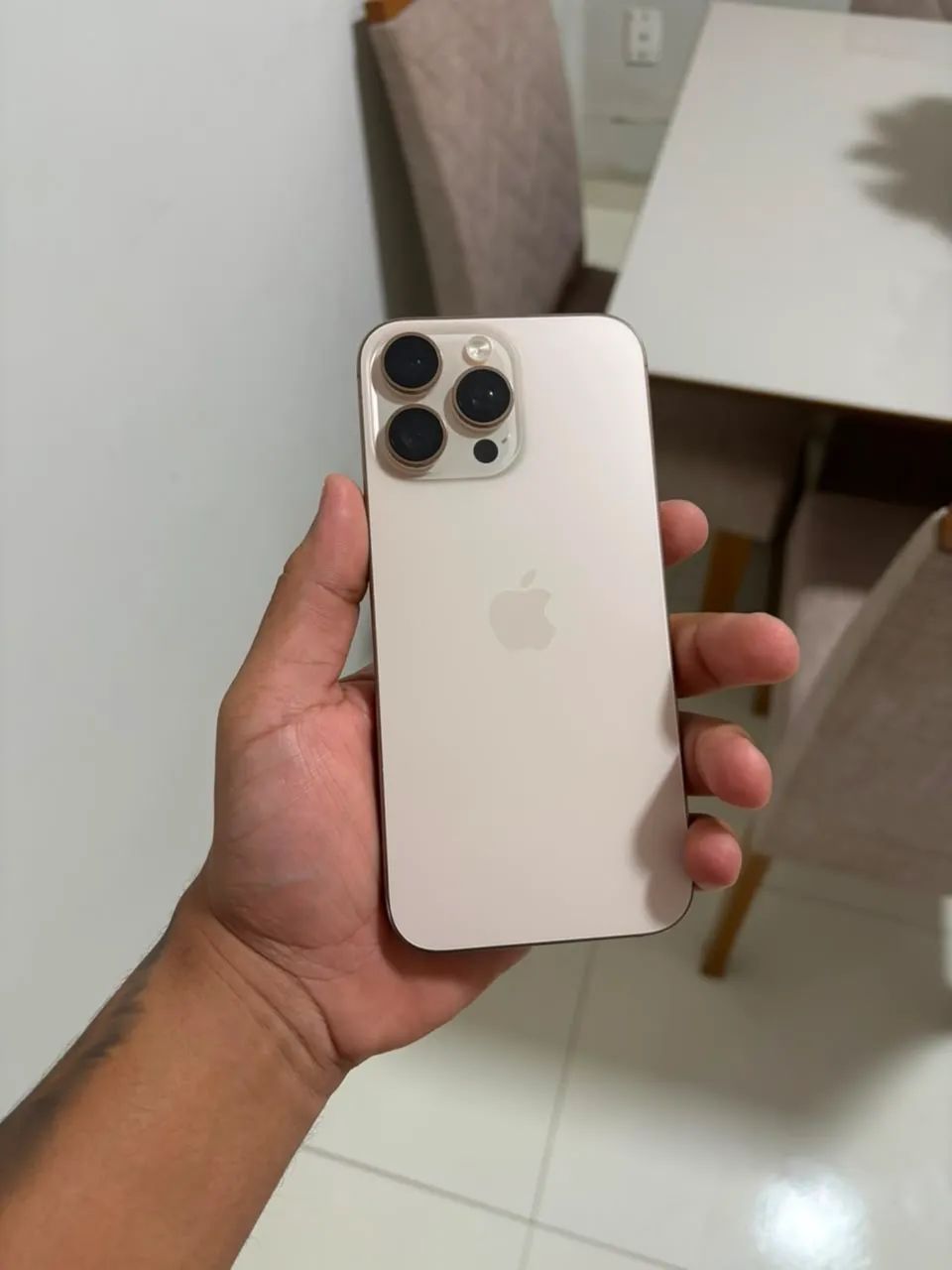IPHONE 16 PROMAX DESERT TITANIUM - Foto 2