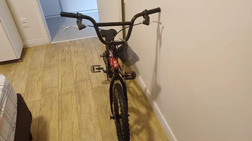 Bicicleta marca Colli aro 20 (nova)