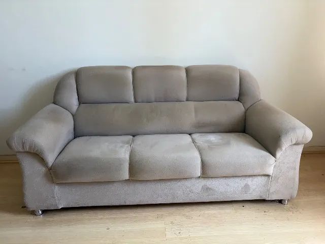 Sofá dois e três lugares na cor cinza - Foto 2