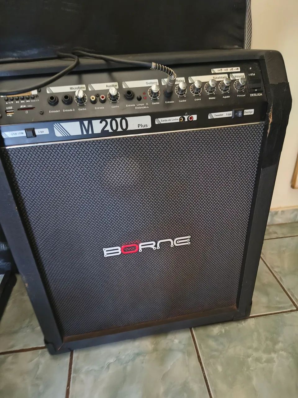 Vendo caixa de som Borne som bem forte  - Foto 2