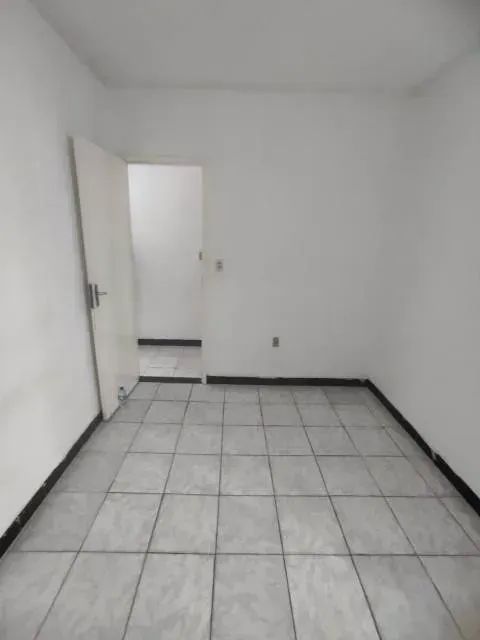Prédio Comercial à Venda, no bairro Centro. - Foto 2