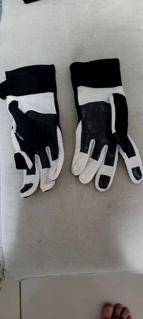 Luvas de mergulho importada marca Mares pouco usada  - Foto 2