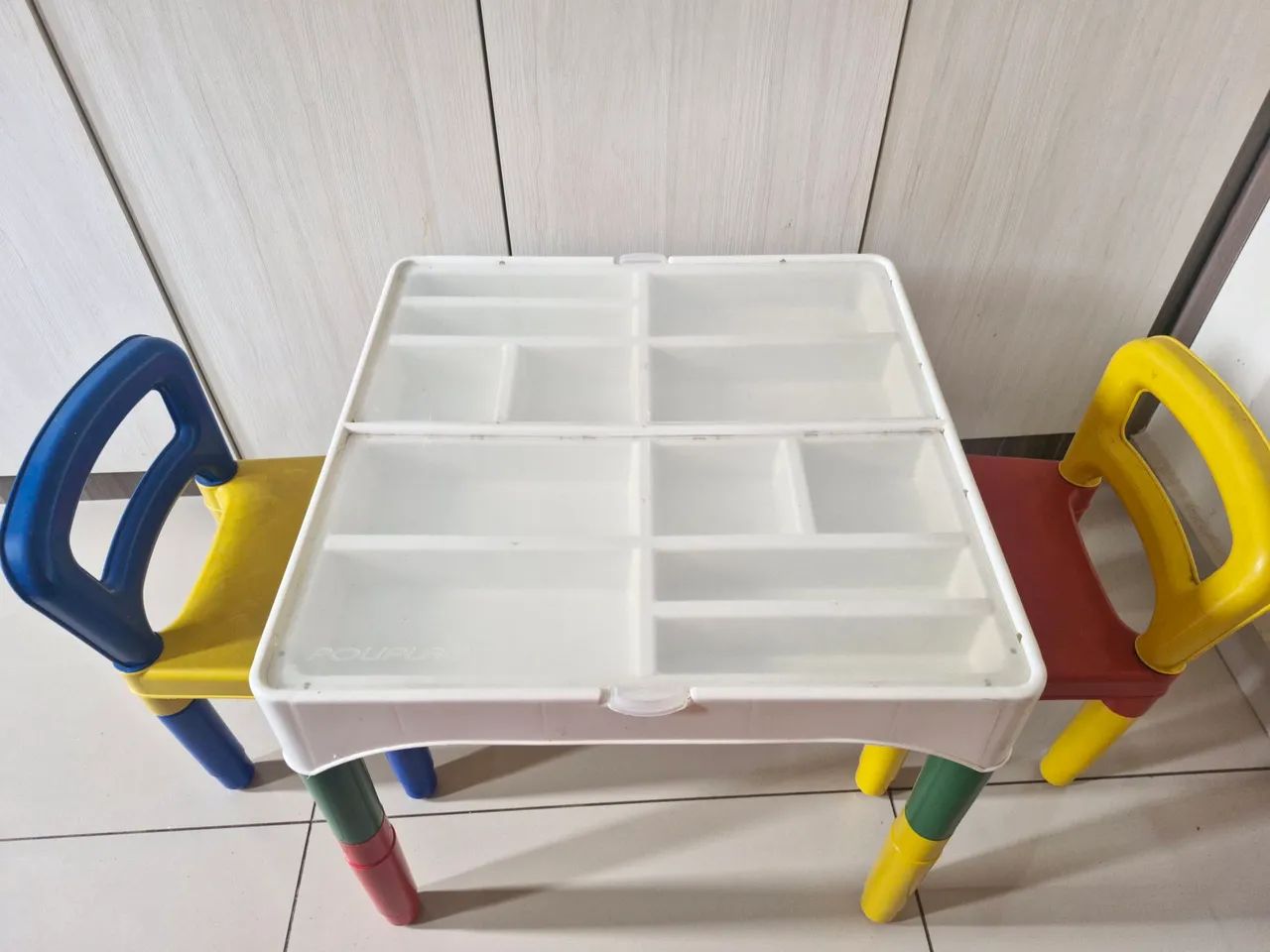 Mesinha Didática Infantil Com 2 Cadeiras