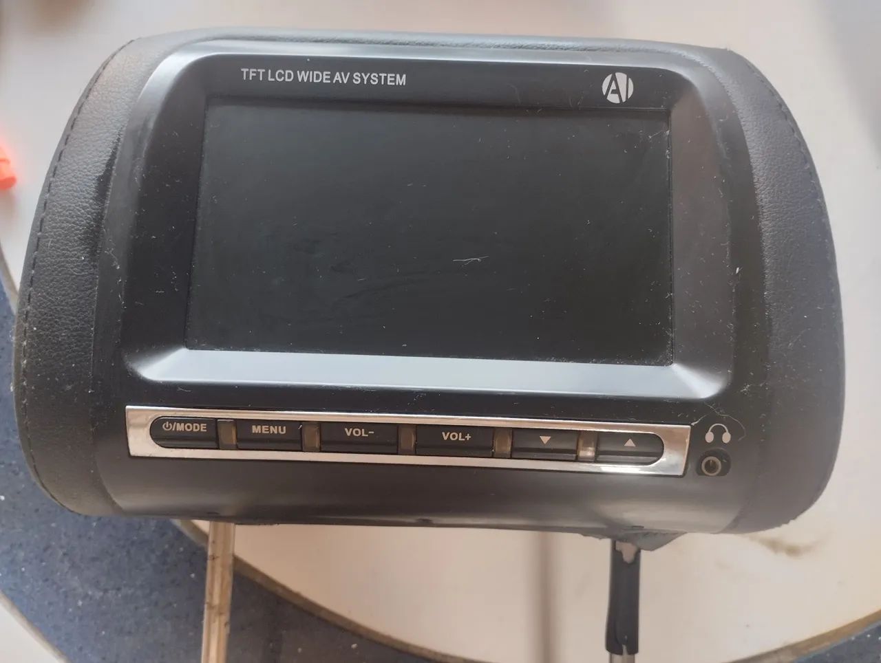 Tela: LCD TFT de 7 polegadas com botões laterais de controle (volume, menu e modo). - Foto 2