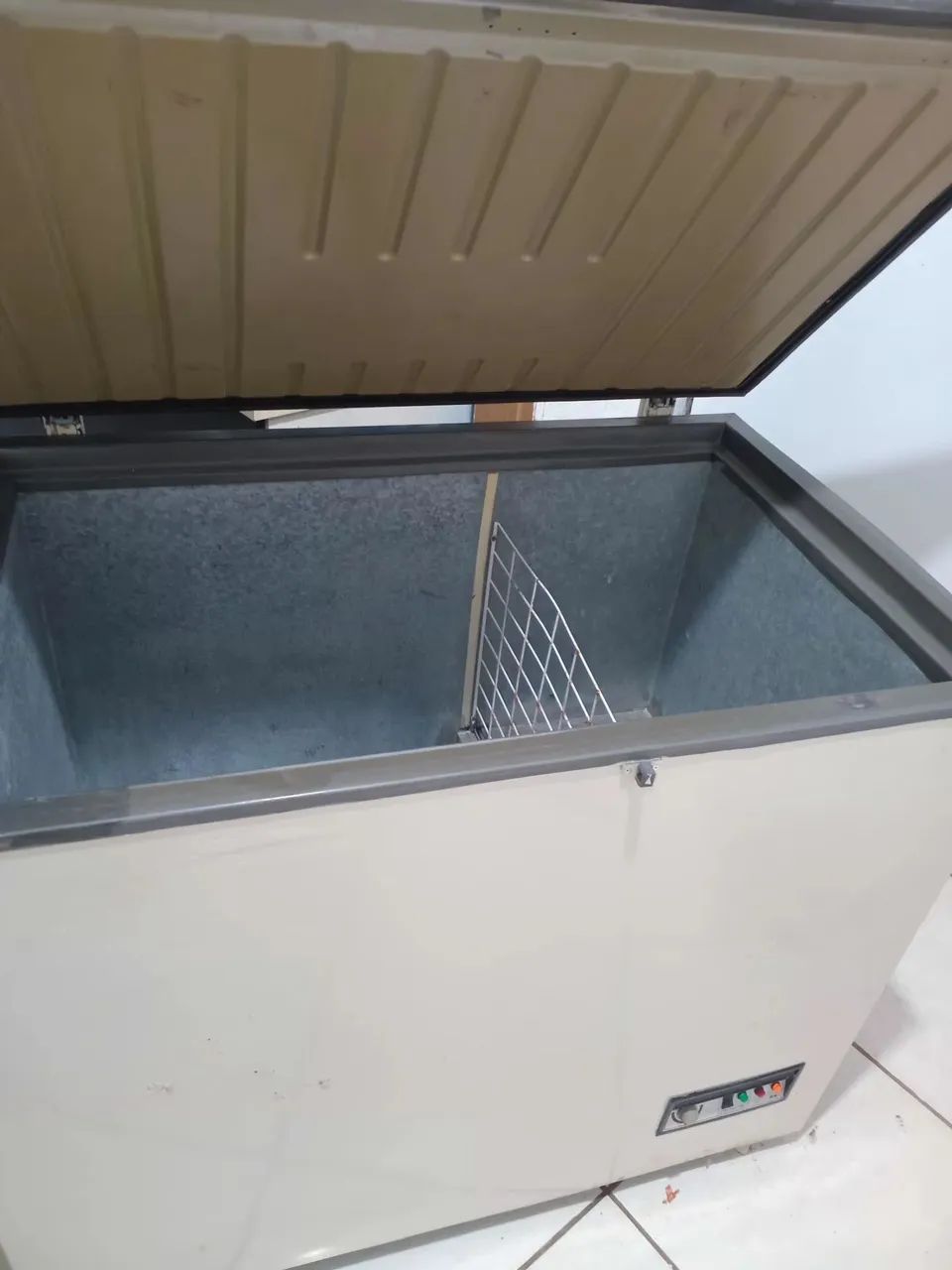 Freezer prosdócimo horizontal 305 litros  - Foto 2