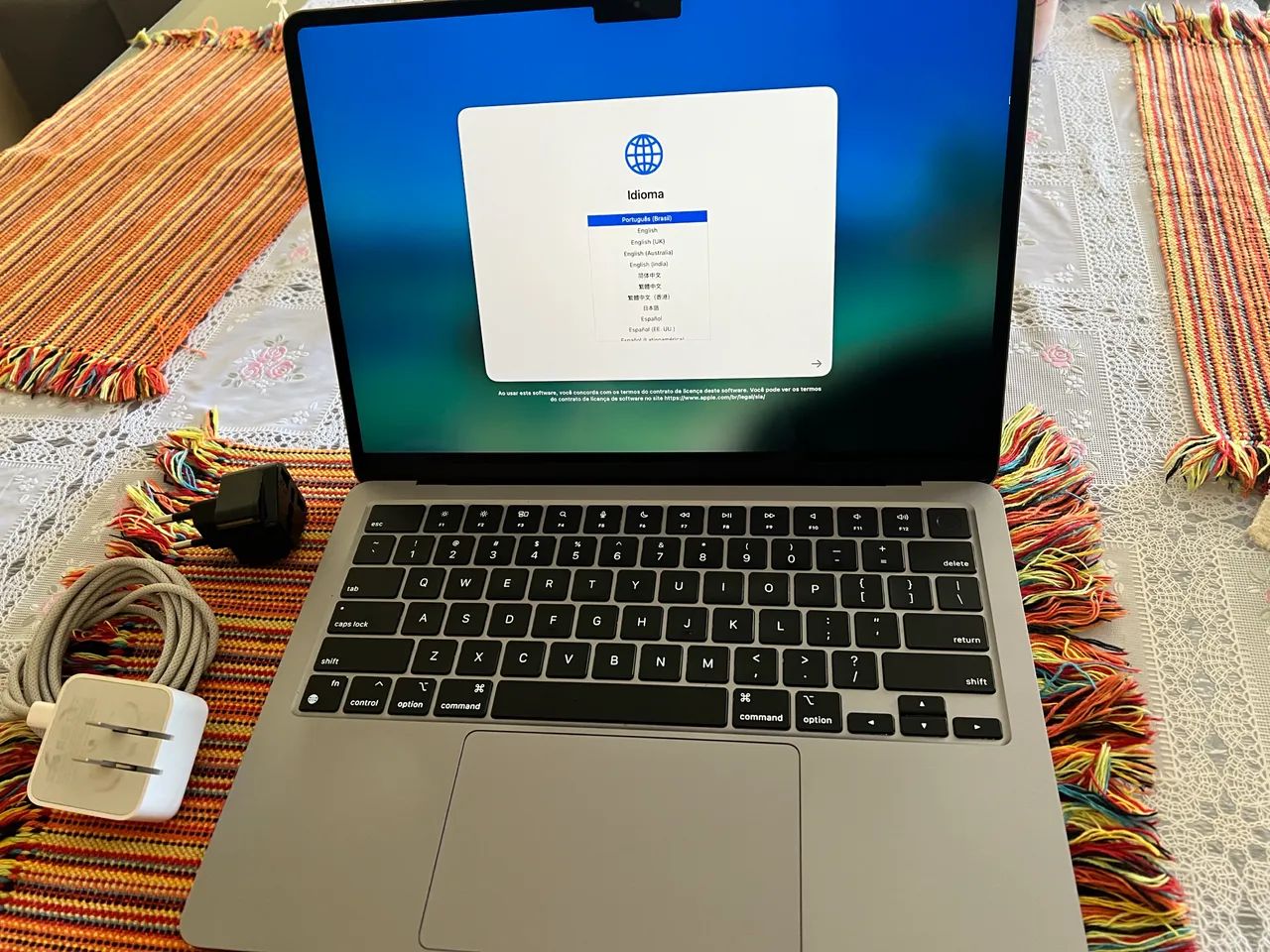 MacBook Air M2  8GB com 512 SSD + Hub Satechi  - Foto 3