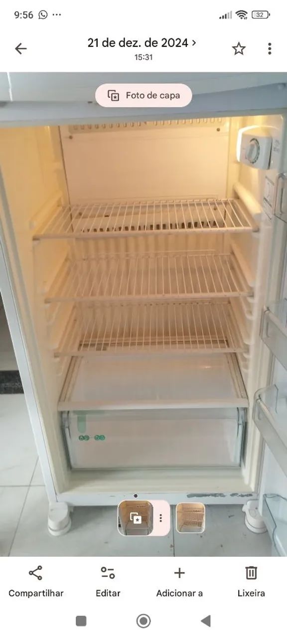 Sofá, geladeira, cama e smart tv. 