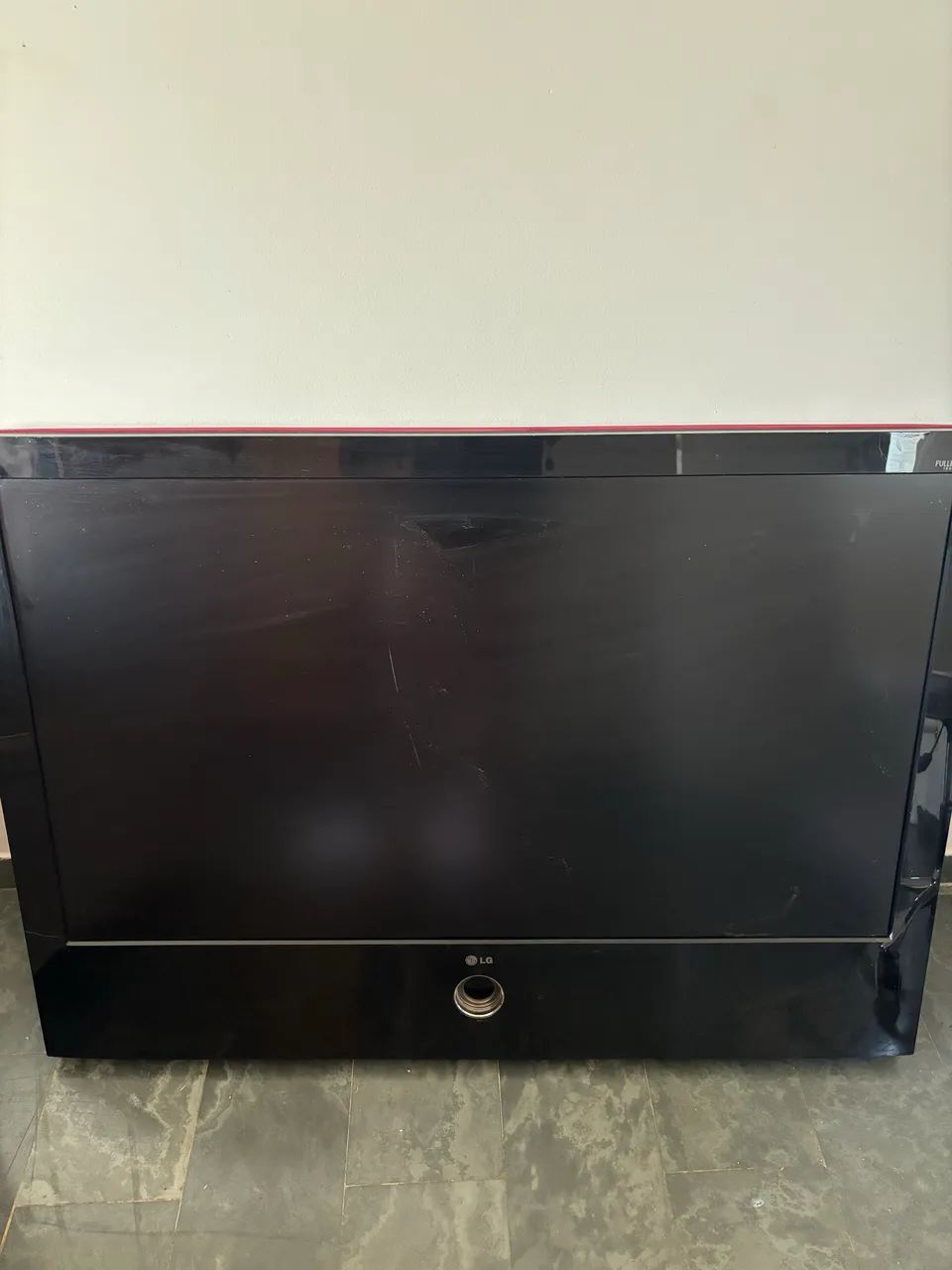 Vendo peças - A TV LG 47LG60FR (série Scarlet) é uma LCD de 47 polegadas 