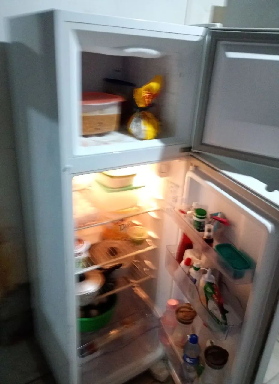 GELADEIRA NOVA EXCELENTE  - Foto 2