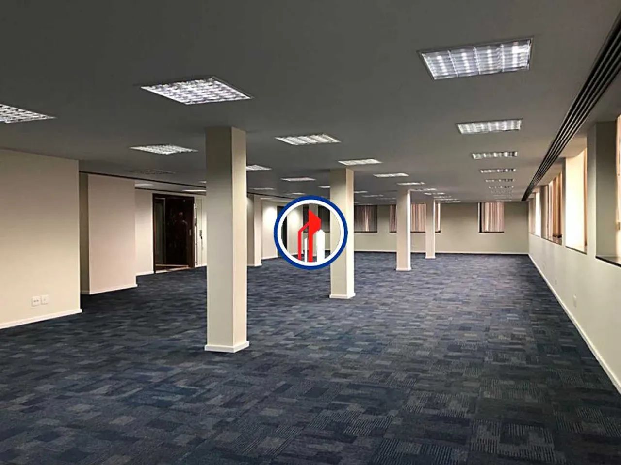 Loja : / Comercial / Centro