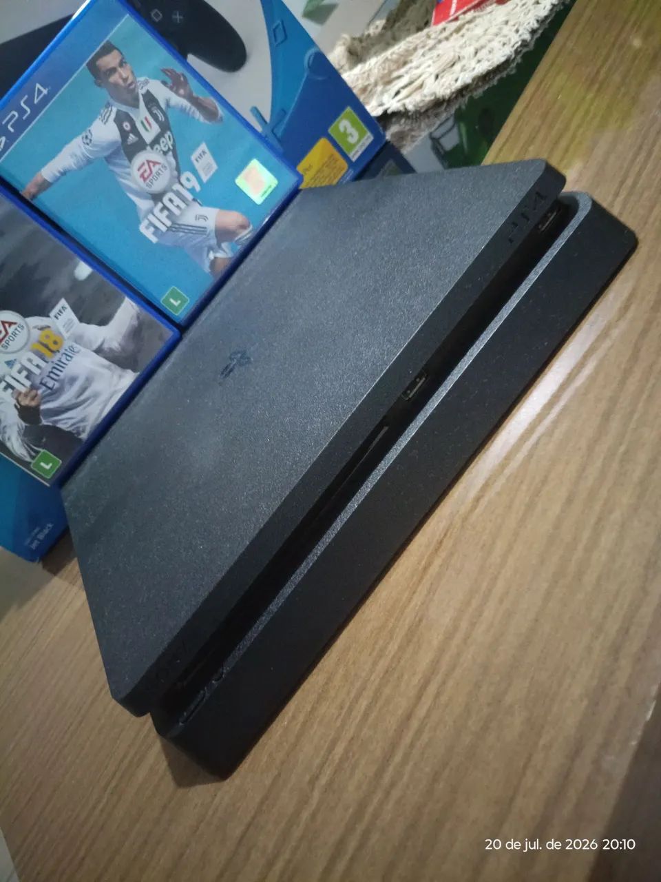 PS4 SLIM 1TB - Foto 4