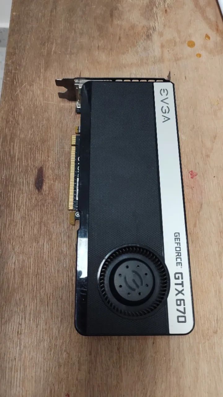 Placa de Vídeo EVGA GeForce GTX 670 2Gb (DEFEITO)  - Foto 2