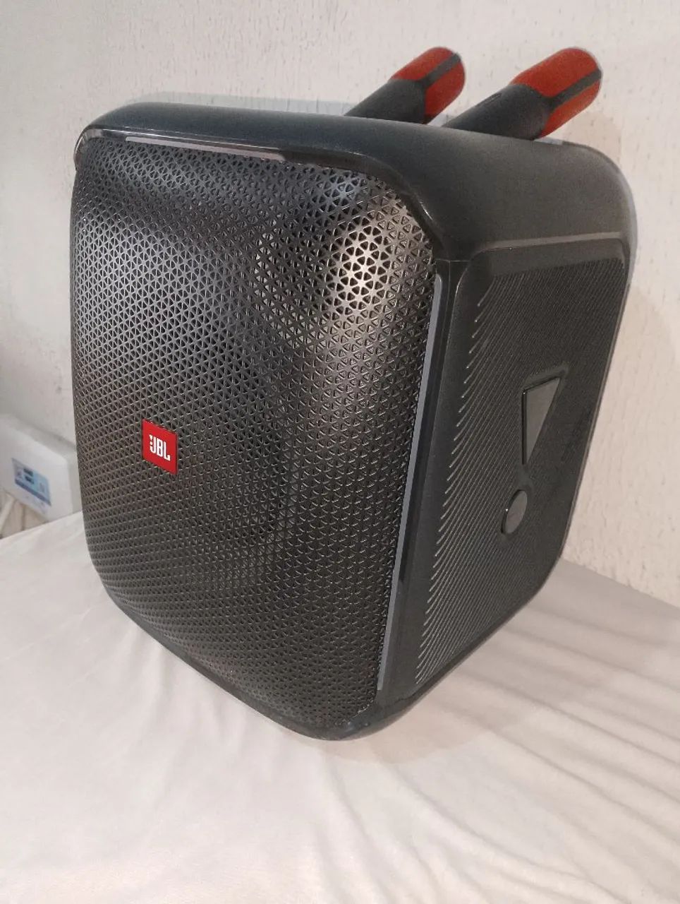 Caixa JBL ENCORE 2,com 2 microfones 1300! - Foto 5