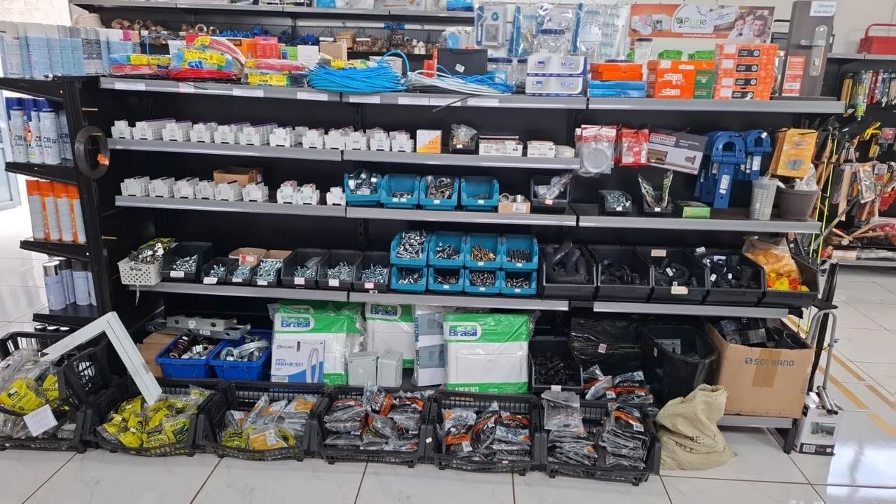 Vendo ou troco loja de material de construção 