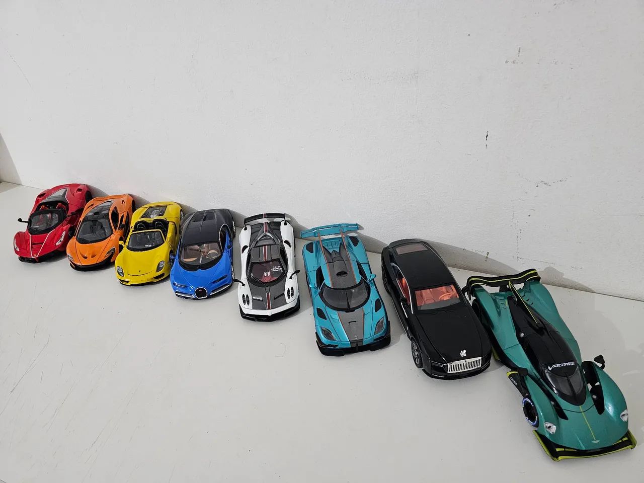 MINIATURAS 1:24 / SUPER CARROS - Foto 2