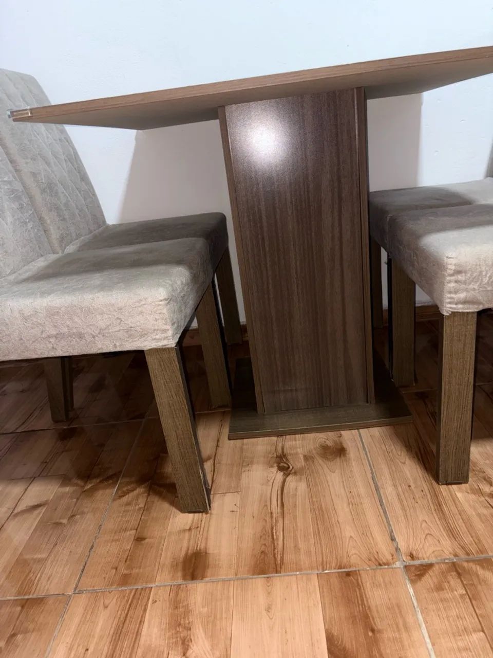 Mesa com 4 cadeiras - Foto 4