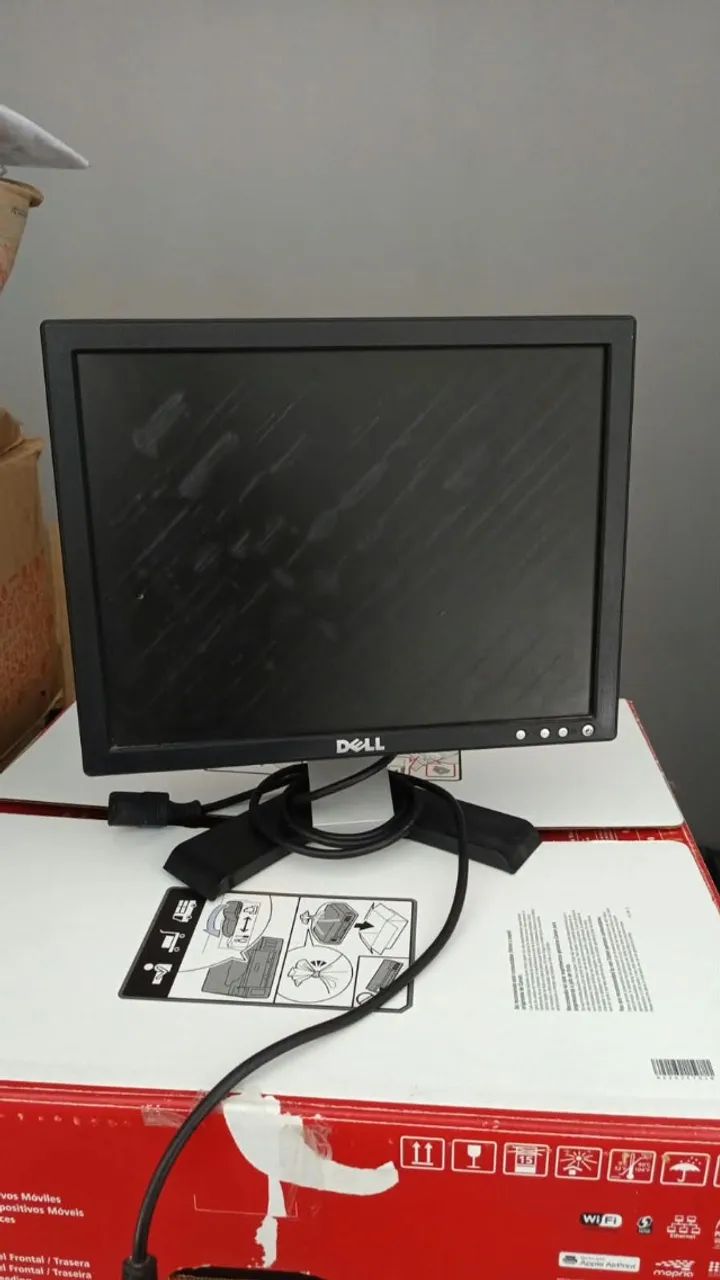 Monitor DELL 3x4