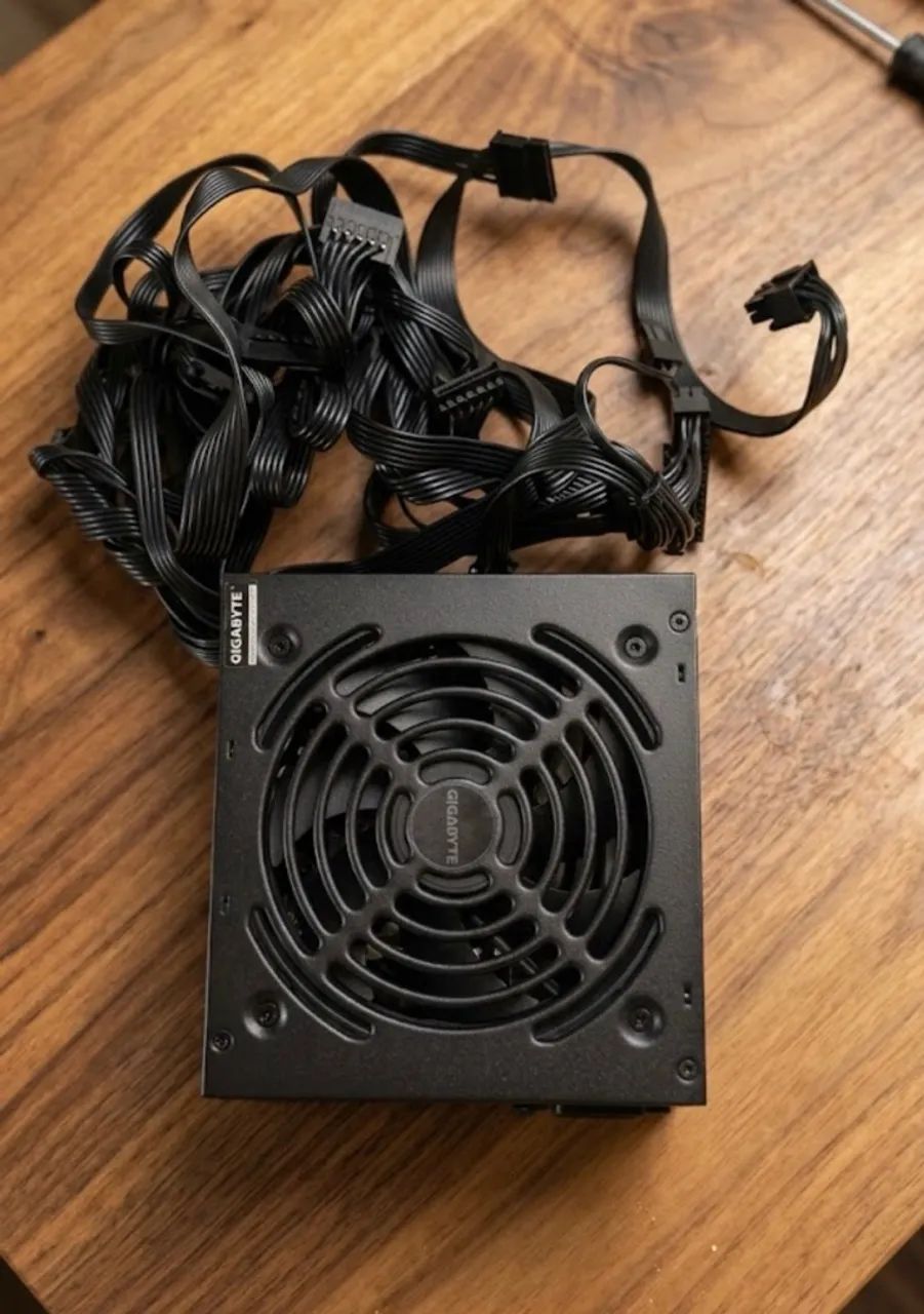 Fonte Gigabyte P450B de 450w 80 Plus Bronze - Foto 3