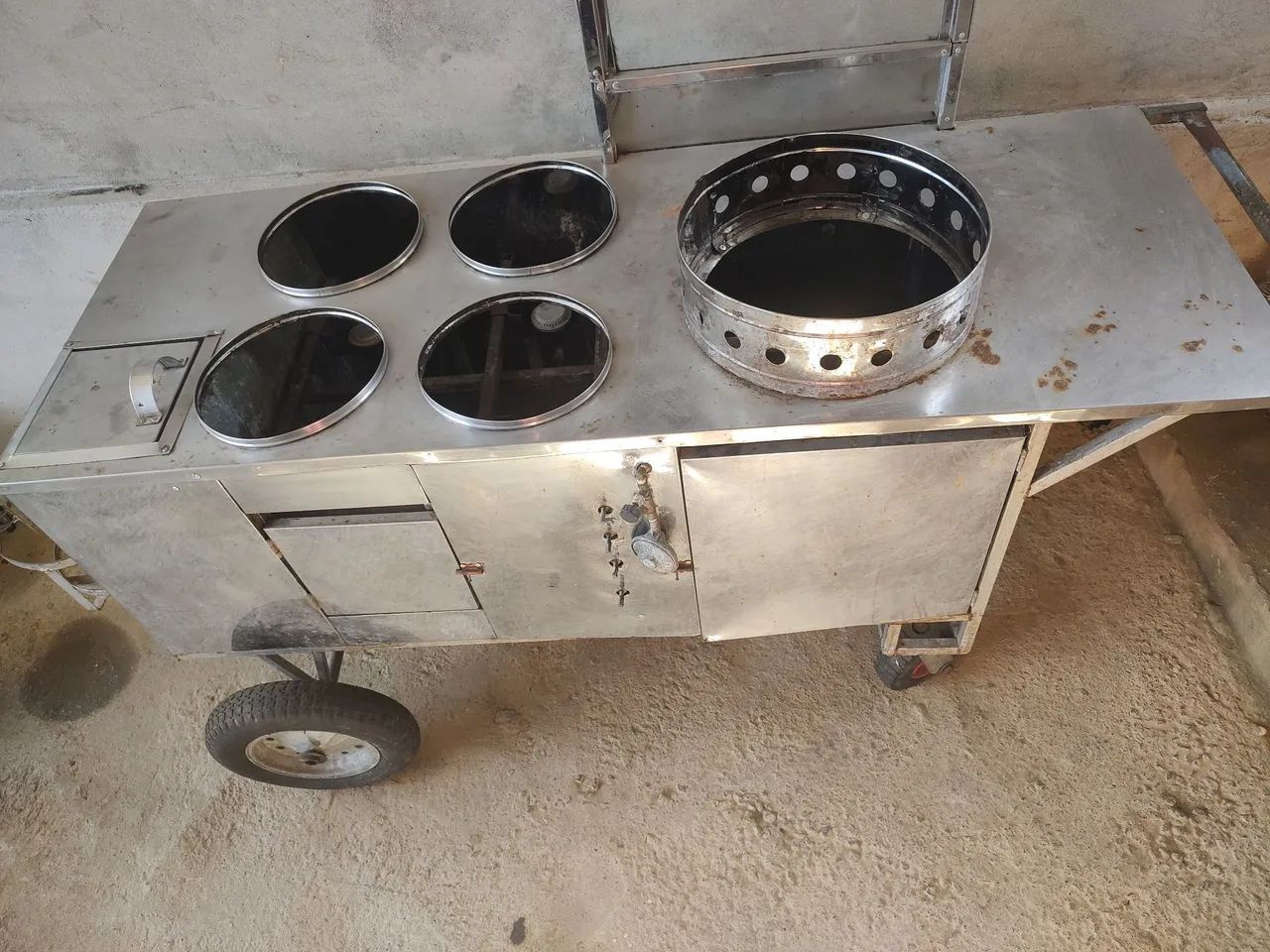 CARROÇA PARA CALDINHO, FEIJOADA, ALMOÇO DENTRE OUTROS  - Foto 3