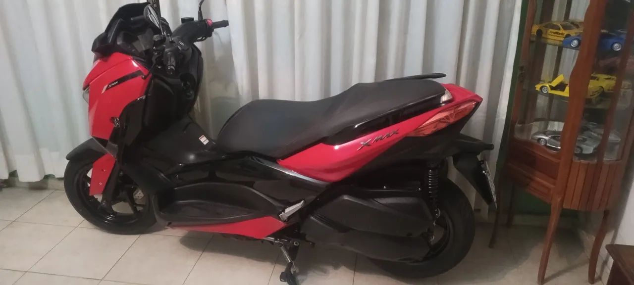 X Max 2023 ABS  novíssima - Foto 3
