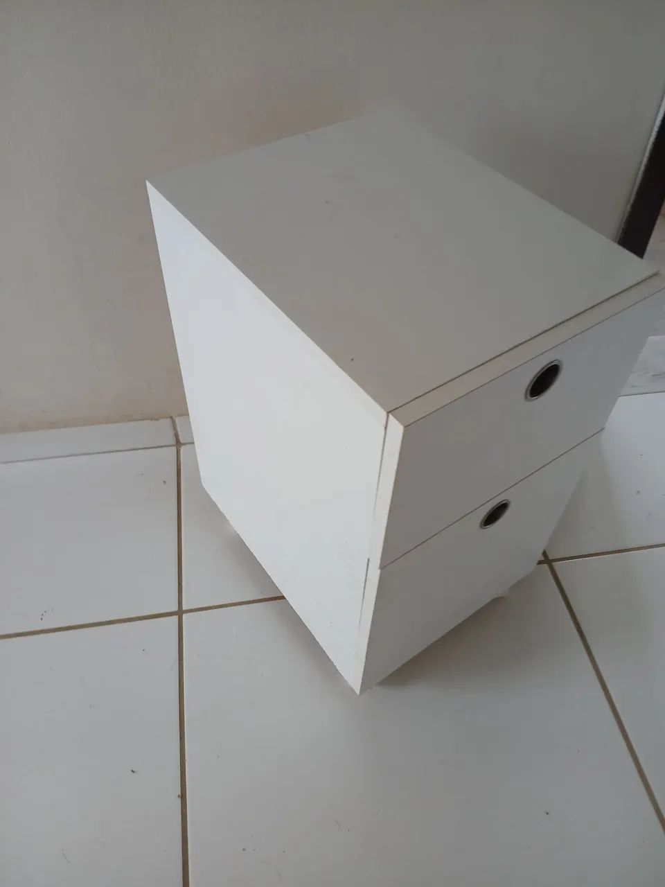 Mesa de cabeceira gaveteiro funcional - Foto 2