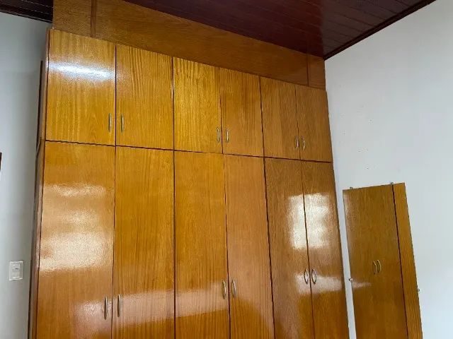 Guarda-Roupa de Madeira - Foto 5