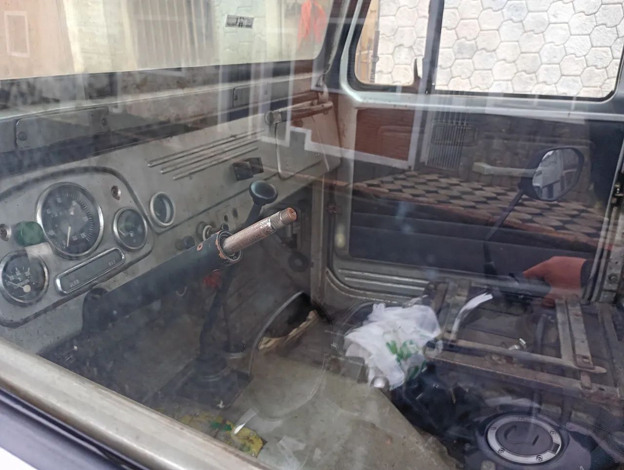 Toyota Hilux CD D4-d 4X2 2.5 16V 102cv TB Dies. 1974