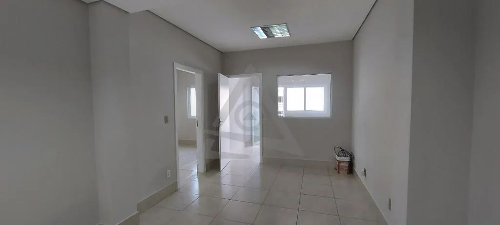 Casa à venda e para alugar em Campinas, Bosque, com 4 quartos, com 138 m² - Foto 2