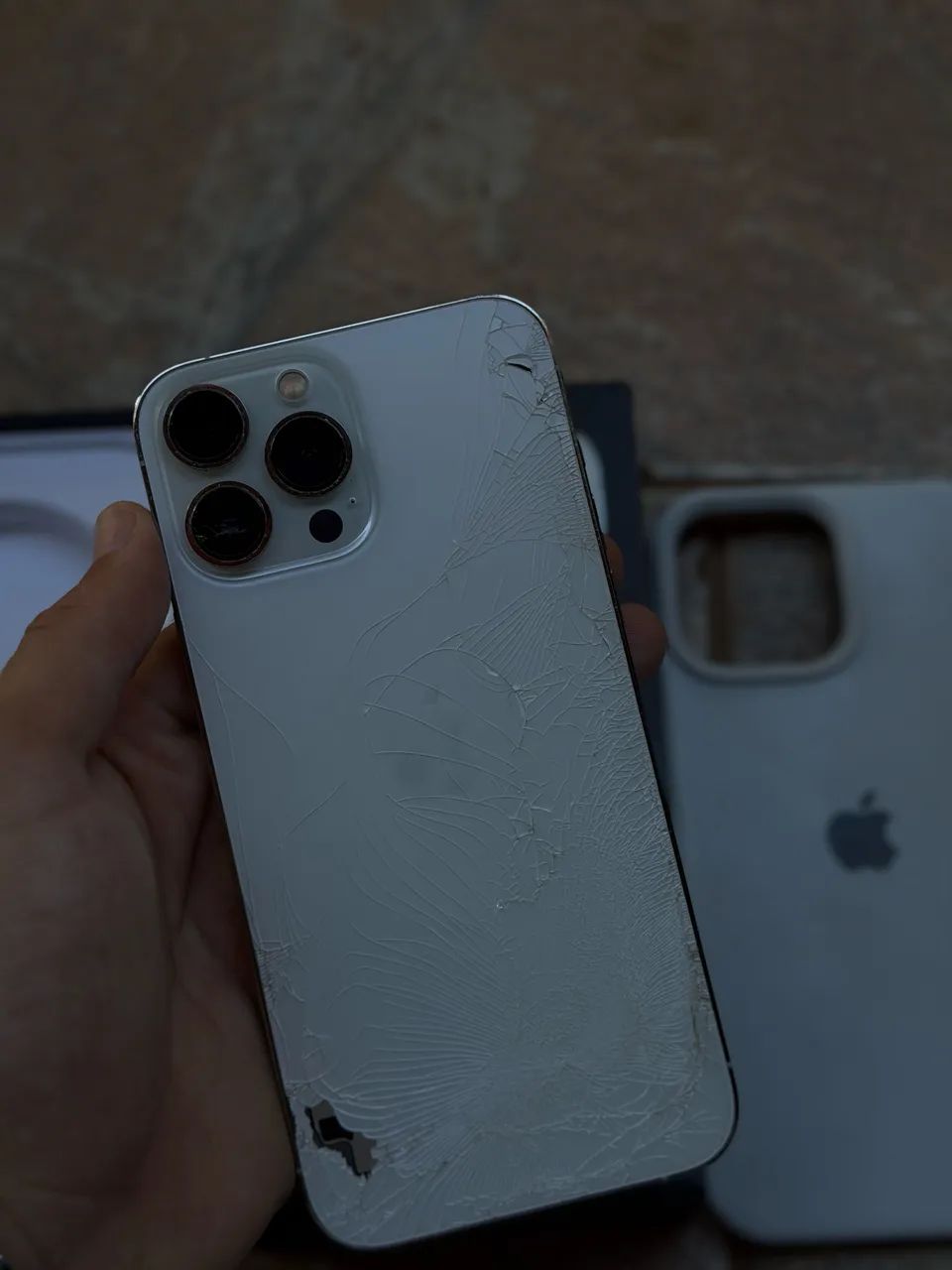 Iphone 13 pro max  - Foto 2