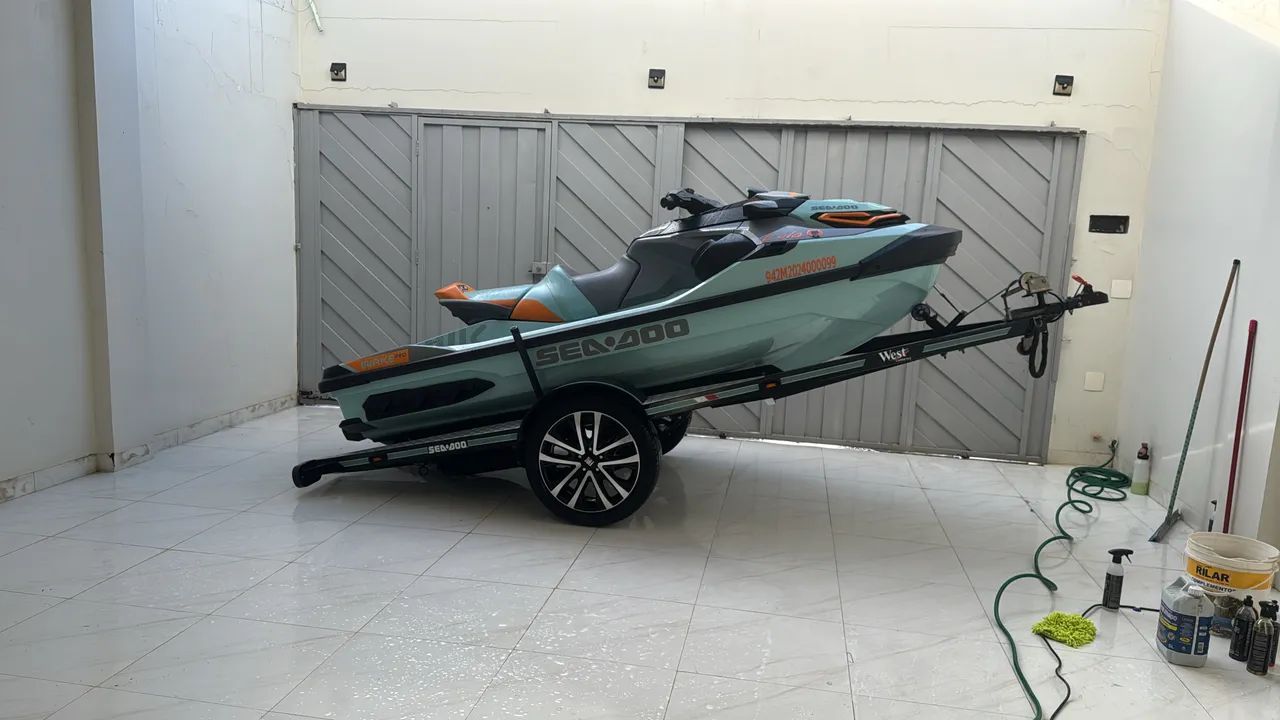 Jet seadoo wake pro 230 