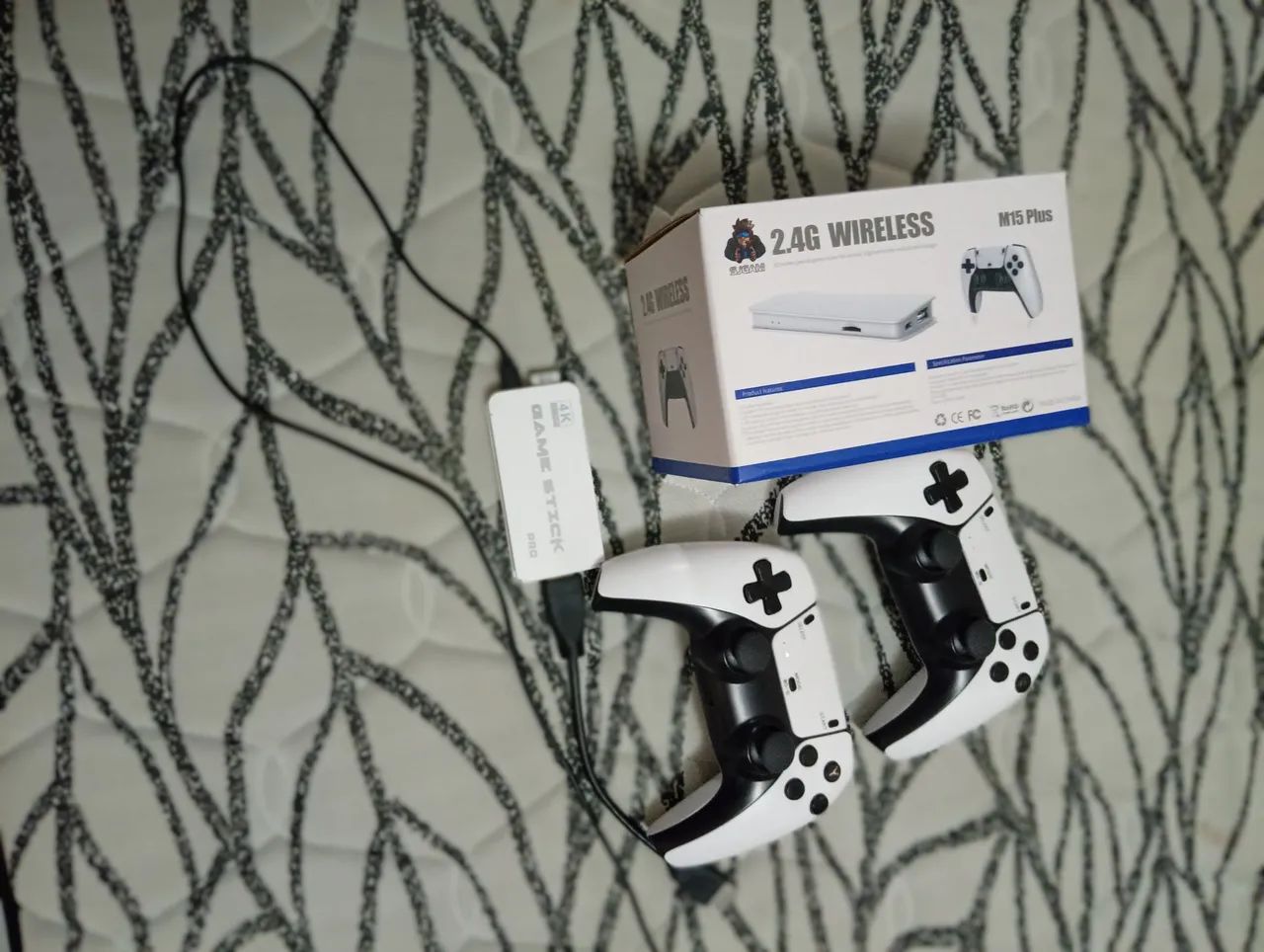 Game stick 2.4G wireless branco - Foto 3