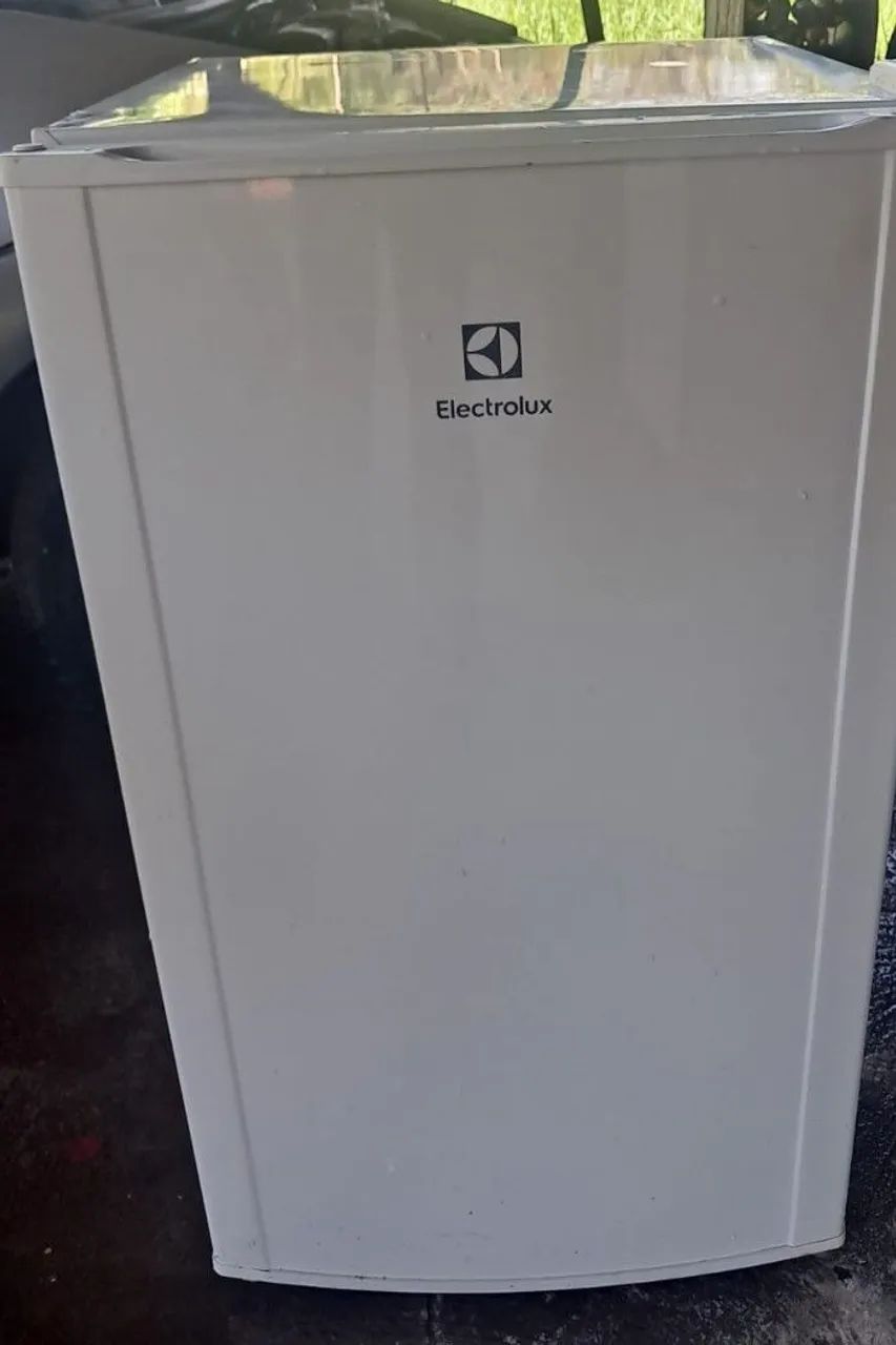 Frigobar Electrolux 122 litros 