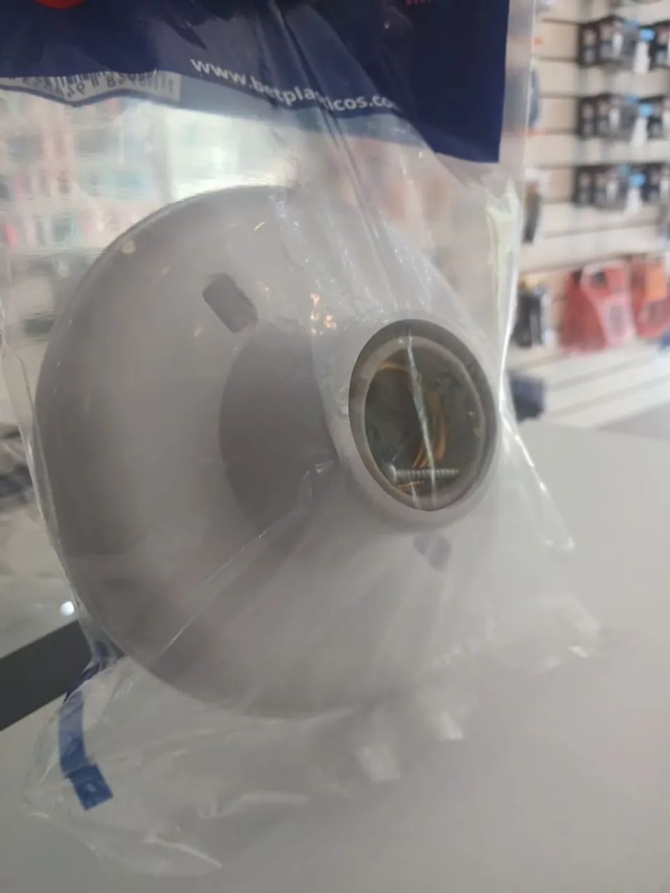 Plafon branco e preto para lampada 