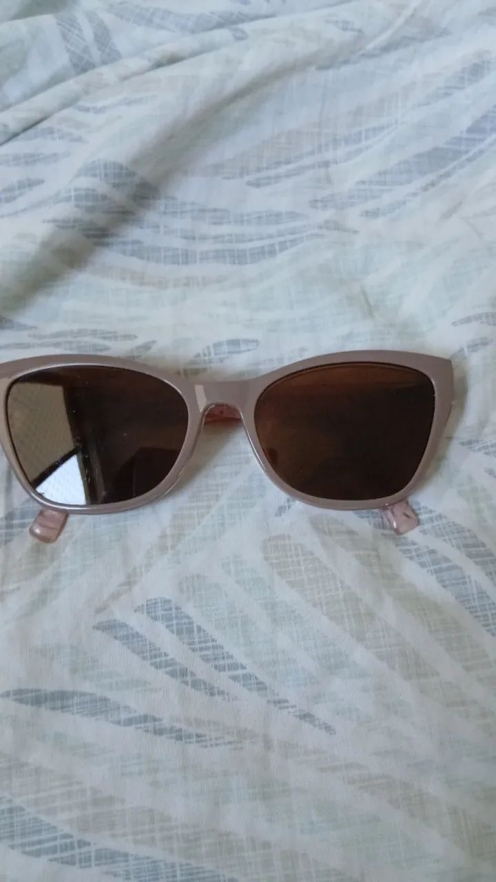 Vendo armação com clip on - Foto 3