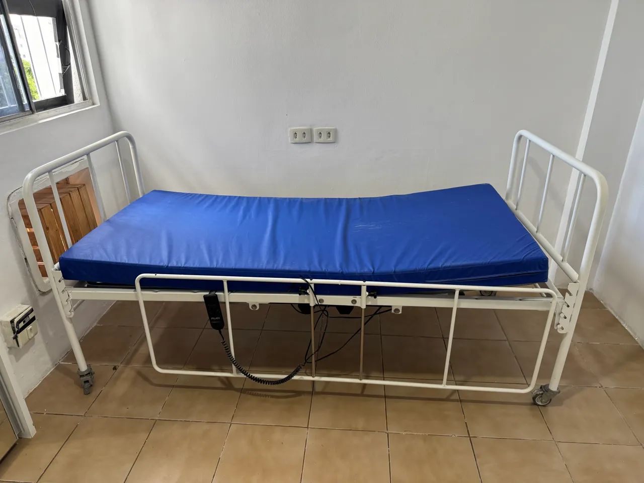 Cama hospitalar elétrica  - Foto 5