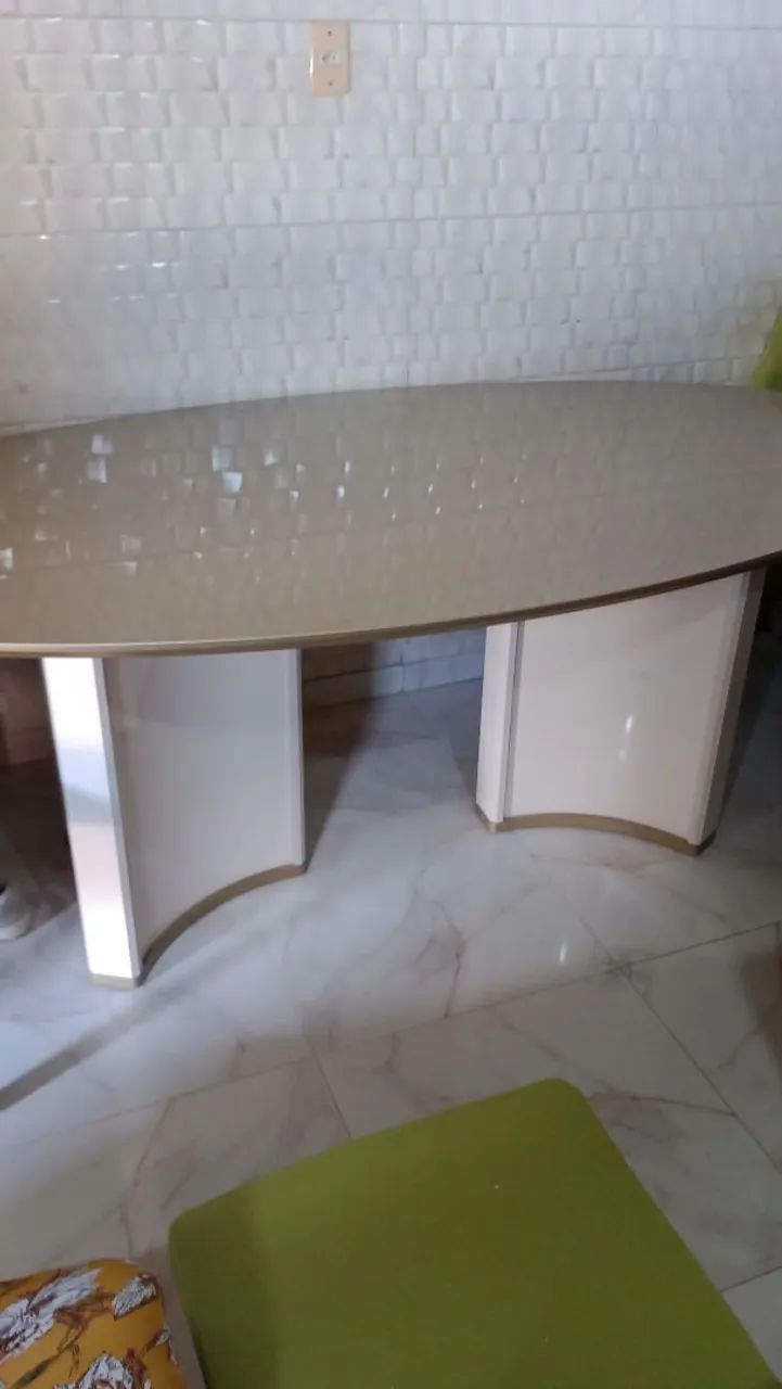 Mesa com tampo de vidro dourada  - Foto 2