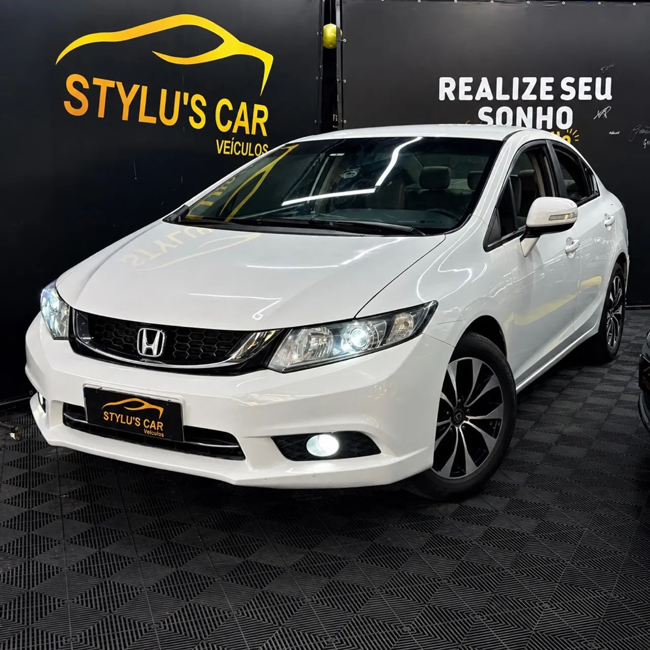 Honda Civic Civic Sedan LXR 2.0 Flexone 16V Aut. 4p 2015