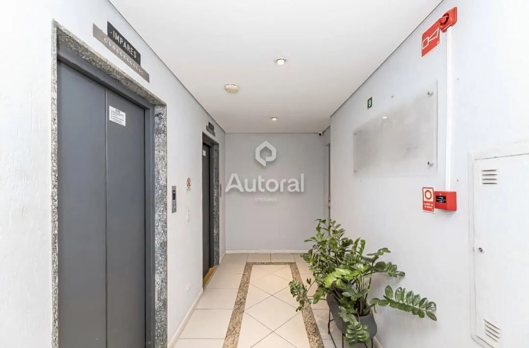 SALA COMERCIAL À VENDA, NO CENTRO DE CURITIBA. - Foto 2
