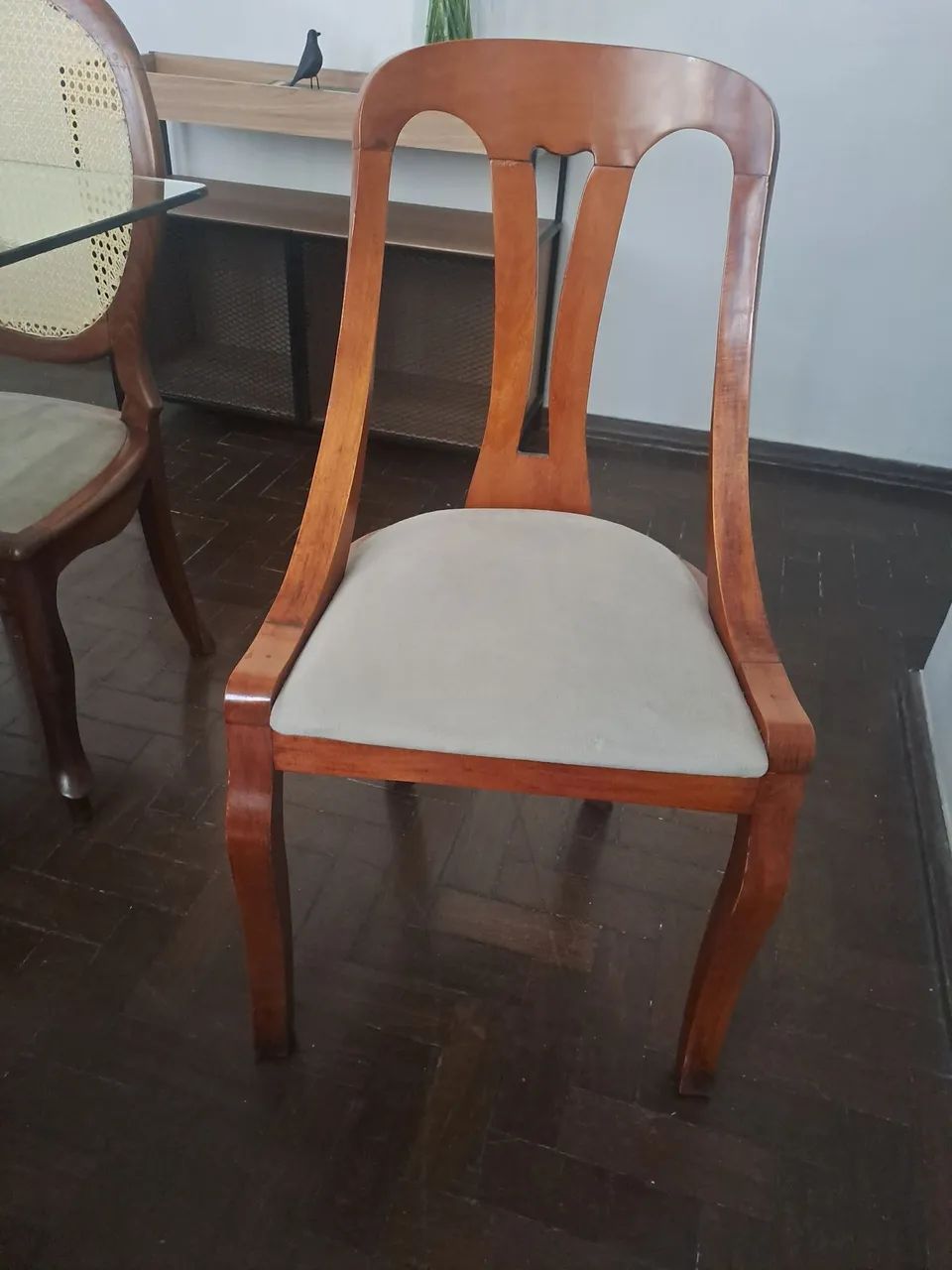 Cadeira de madeira 
