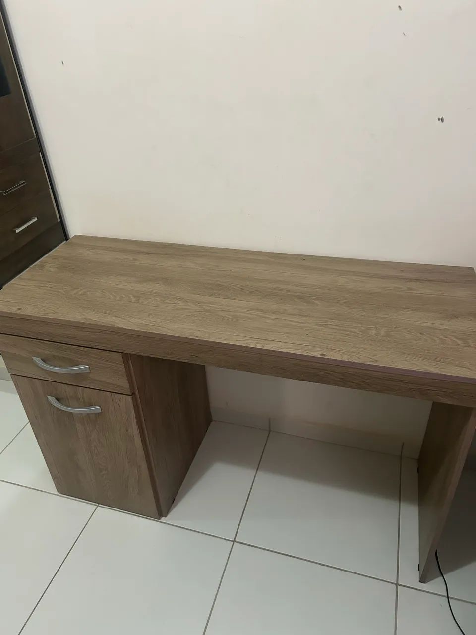 Vende se escrivaninha 