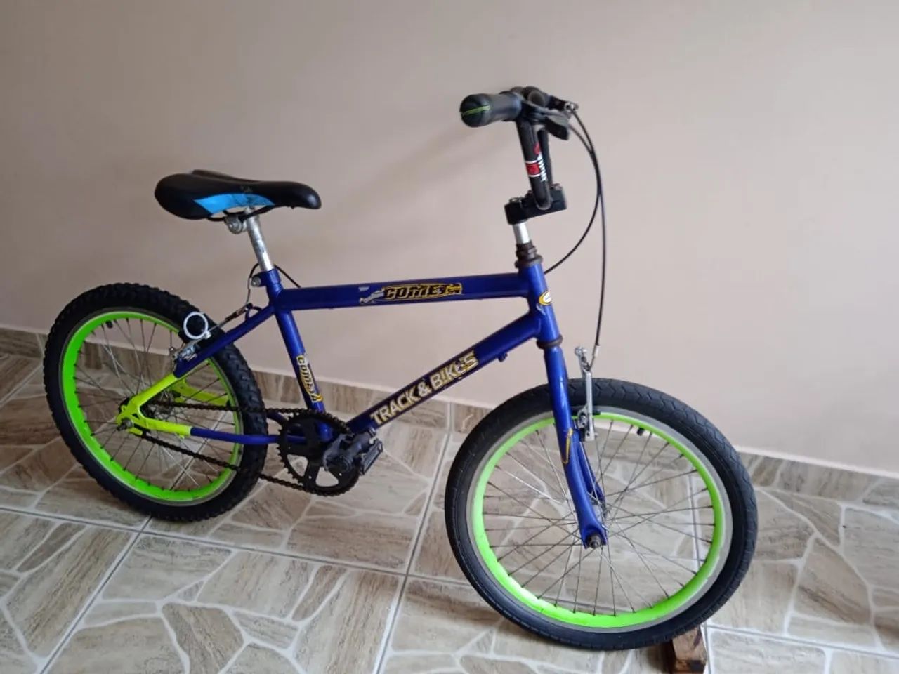 Bicicleta aro 20 cor Azul com Verde - Foto 2