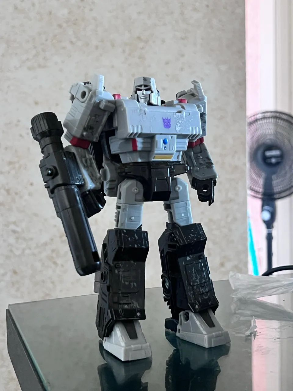 Transformers Siege Voyager Class Megatron