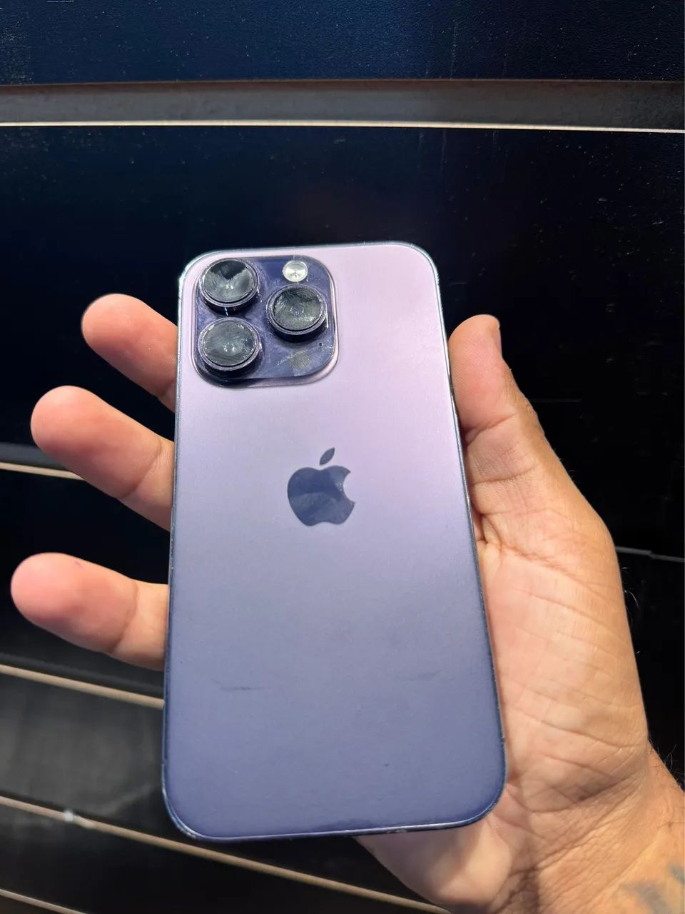 IPHONE 14 pro 256 GB todo original - Celulares e Smartphones