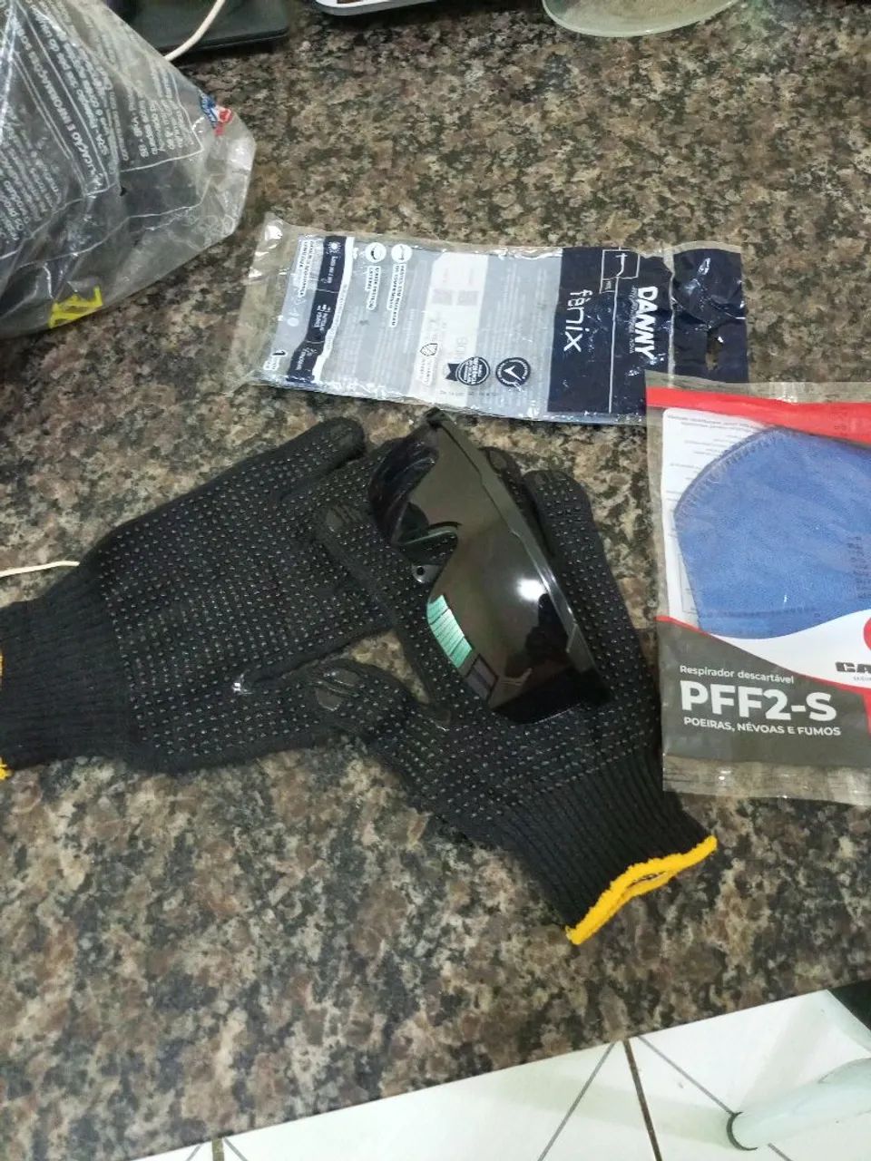 Bota nova barata na embalagem  - Foto 4