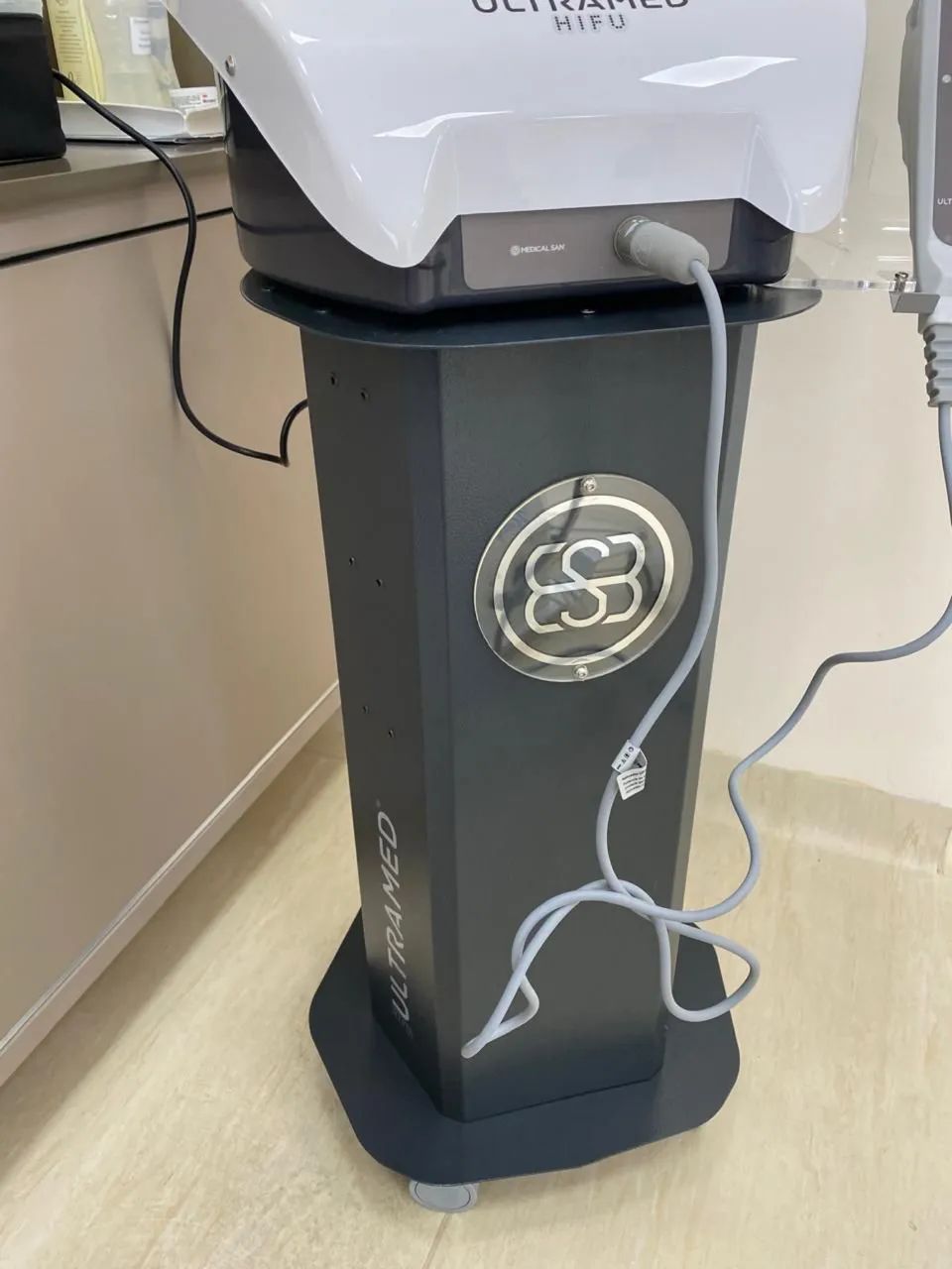 Vendo aparelho de ultrassom microfocado  - Foto 4