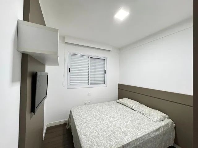 Apartamento 3 dormitórios e 3 vagas de garagem. - Foto 2